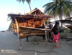 Angin Kencang Sempat Porak-Porandakan Pantai Pelangi Aceh Timur